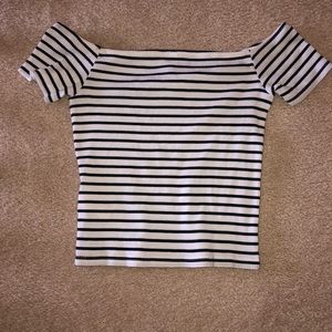 Cropped off the shoulder T-Shirt